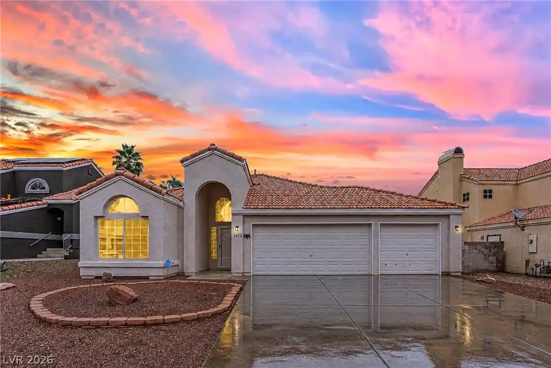 Photo 1 of Single family home for sale at 7412 Summer Crst Ln, Las Vegas, NV 89129 | MLS# 2828390 | Listing updated on 2026-10-24