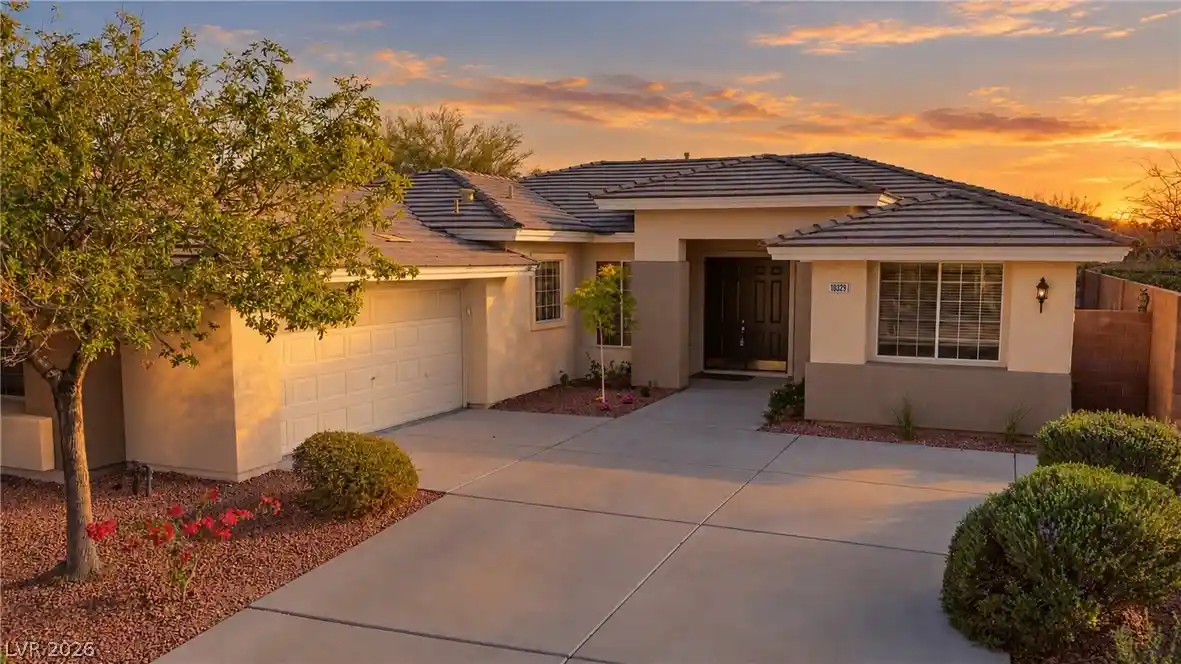 Single family home for sale at 10329 Cyn Valley Ave, Las Vegas, NV 89145 | MLS# 2829541