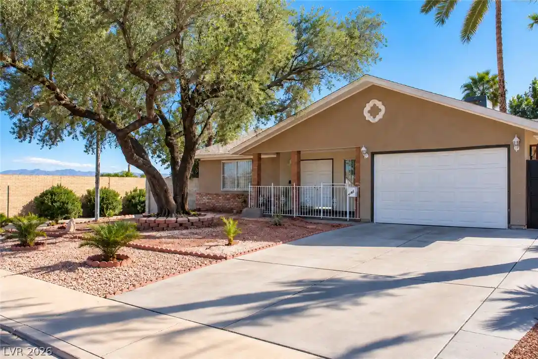 Photo 1 of Single family home for sale at 4185 Oxnard Cir, Las Vegas, NV 89121 | MLS# 2829846 | Listing updated on 2026-10-28