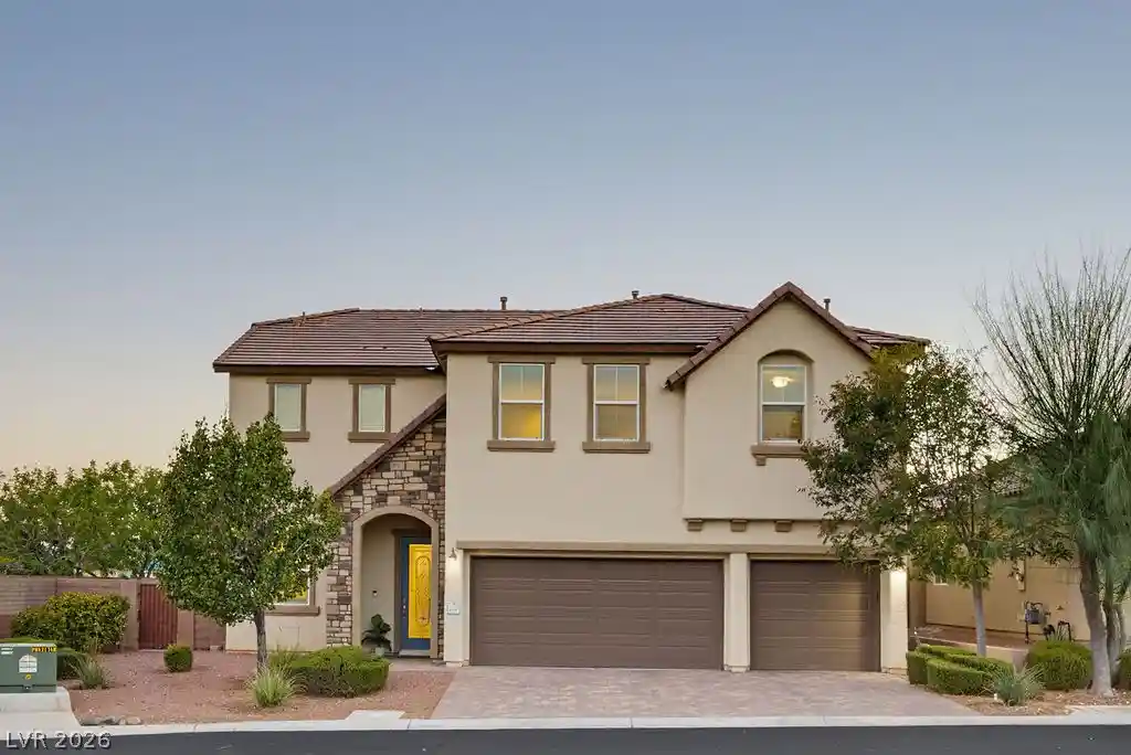 Single family home for sale at 10425 Ingelow Ct, Las Vegas, NV 89166 | MLS# 2829485