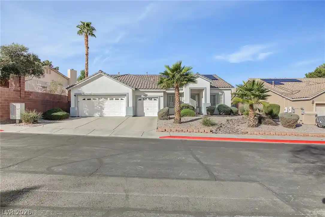 Single family home for sale at 1131 Hidden Mist St, Henderson, NV 89052 | MLS# 2829558
