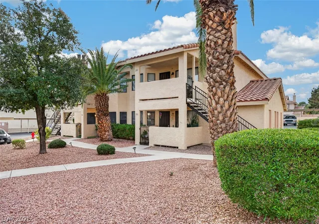 Listing Photo 2 - Condo for sale in building located at 1208 Observation Dr, Las Vegas, NV 89128 - Unit #102
