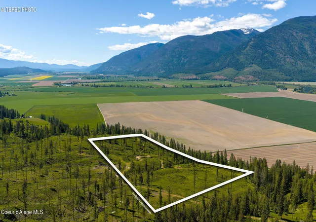 Homes for sale in Bonners Ferry, ID | Nna This Way, Bonners Ferry, ID 83805 | MLS# 26-5318