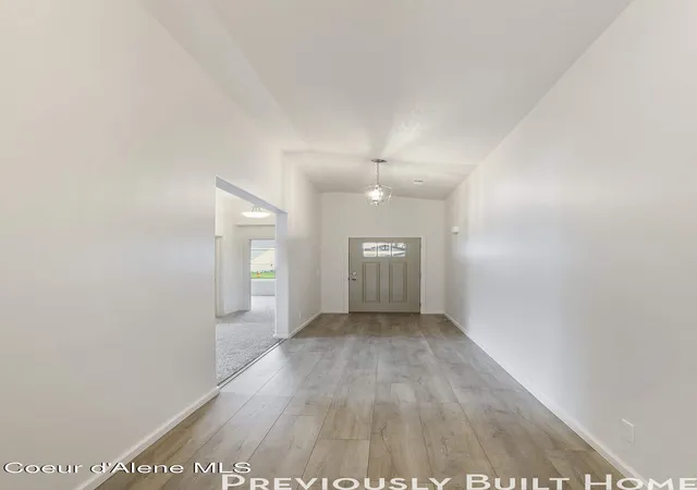 2nd image of 18717 E Riverside St, Greenacres, WA 99016 | MLS# 25-2651