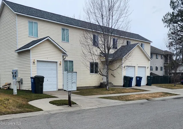 Photo 3 of Multi family home for sale at 311 N Handy St, Post Falls, ID 83854 | MLS# 25-3075 | Listing updated on 2026-09-03