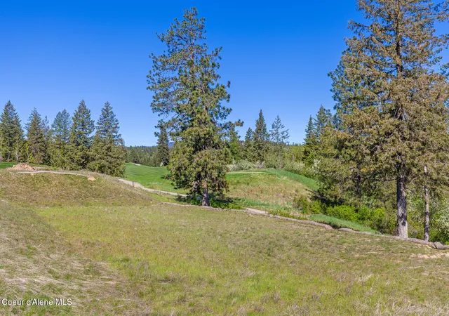 3rd image of 14933 S Chalk Hill Dr, Coeur D Alene, ID 83814 | MLS# 25-4402