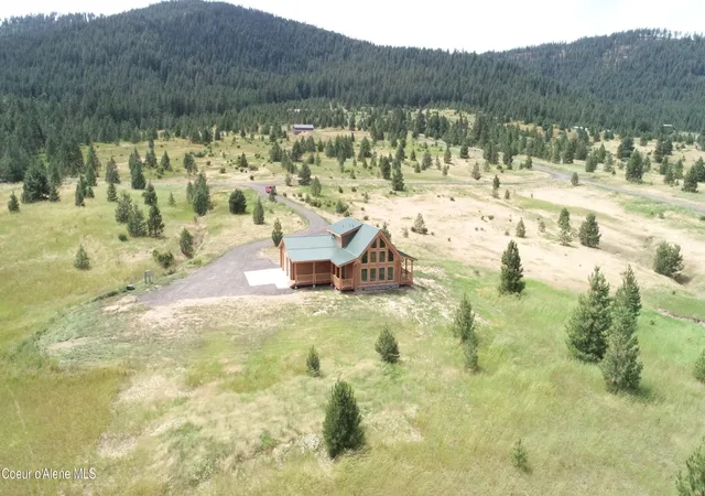 Single family home for sale at 293 Vine Maple, De Smet, ID 83824 | MLS# 25-6661 | Listing updated on 2025-10-24