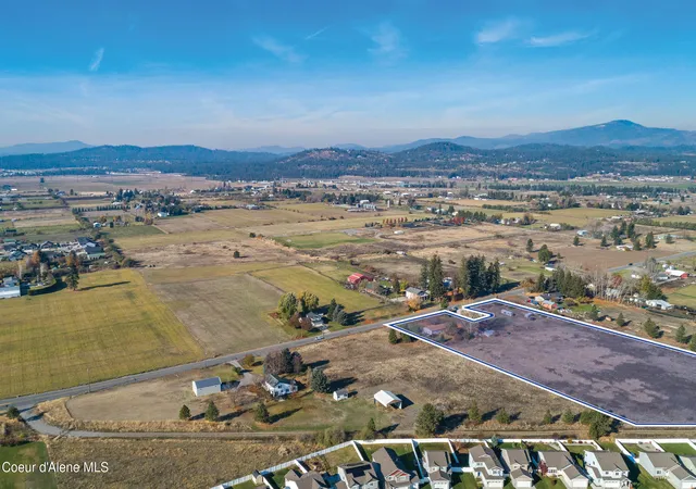 Photo 3 of Sale Pending at 8394 N Chase Rd, Post Falls, ID 83854 | MLS# 25-7626 | Listing updated on 2026-05-08