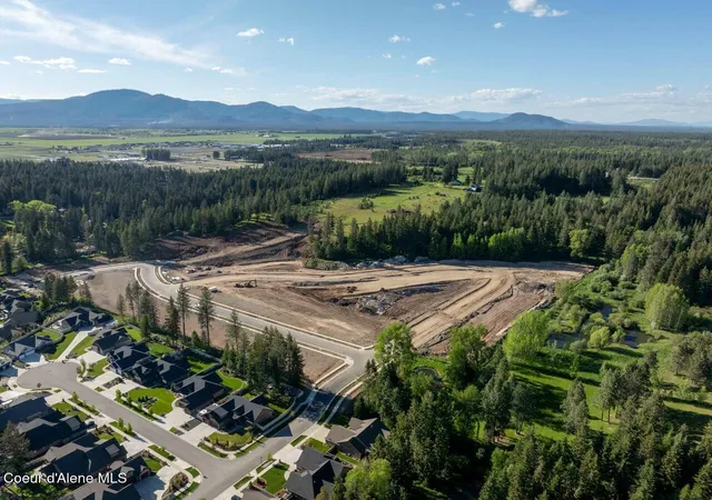 Photo 4 of Single family home for sale at 969 E Steeple Chase Rd, Hayden, ID 83835 | MLS# 25-9848 | Listing updated on 2026-05-07
