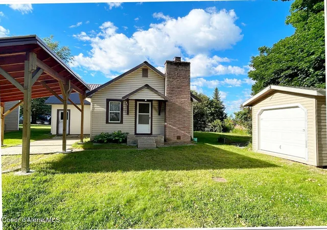 Homes for sale in Bonners Ferry, ID | 6490 Van Buren St, Bonners Ferry, ID 83805 | MLS# 26-6182