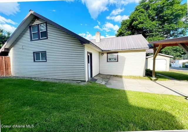 Homes for sale in Bonners Ferry, ID | 6490 Van Buren St, Bonners Ferry, ID 83805 | MLS# 26-6182