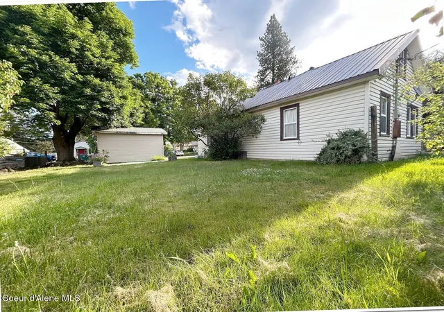 Homes for sale in Bonners Ferry, ID | 6490 Van Buren St, Bonners Ferry, ID 83805 | MLS# 26-6182