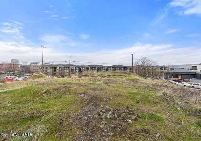 Homes for sale in Spokane, WA | 1229 W Broadway Ave, Spokane, WA 99201 | MLS# 25-10821