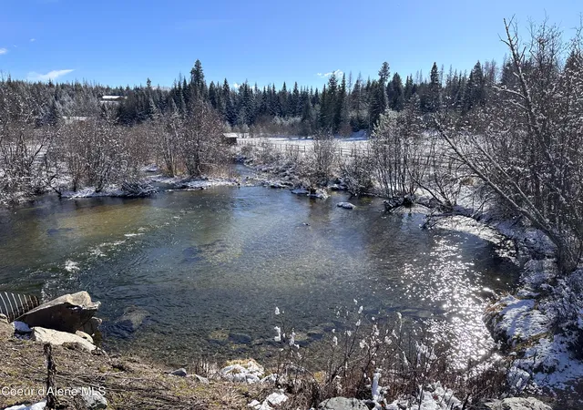 14th image of 1599 Saddleback Dr, Naples, ID 83847 | MLS# 26-480