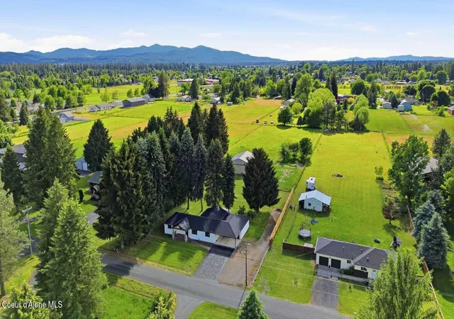 Photo 3 of Sale Pending at 5815 N 17th Street, Dalton Gardens, ID 83815 | MLS# 26-1442 | Listing updated on 2026-09-02