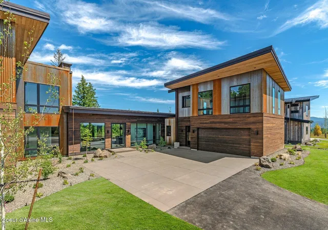 2nd image of 15111 S Chalk Hill Dr, Coeur D Alene, ID 83814 | MLS# 26-3200
