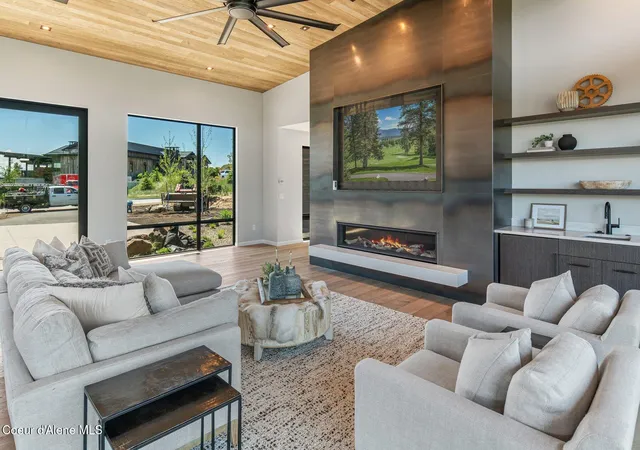 3rd image of 15111 S Chalk Hill Dr, Coeur D Alene, ID 83814 | MLS# 26-3200