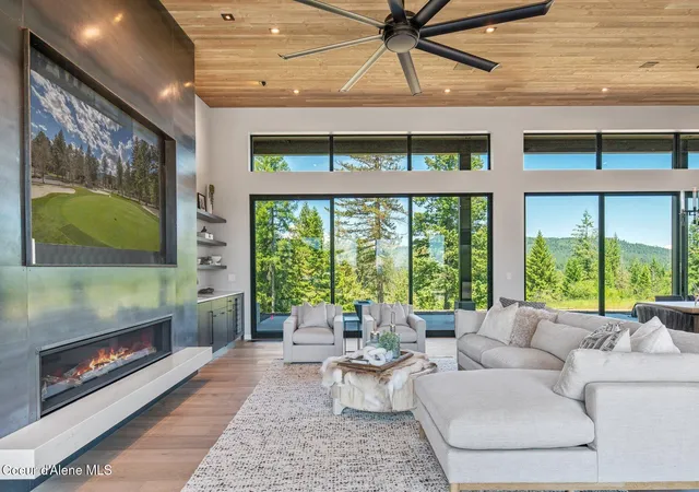 4th image of 15111 S Chalk Hill Dr, Coeur D Alene, ID 83814 | MLS# 26-3200