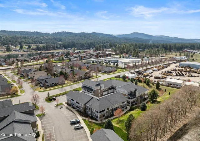 4th image of 4577 W Greenchain Loop #1, Coeur D Alene, ID 83814 | MLS# 26-1628