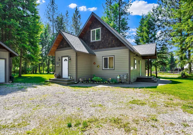 Homes for sale in Bonners Ferry, ID | 54 Star Rd, Bonners Ferry, ID 83805 | MLS# 26-1724
