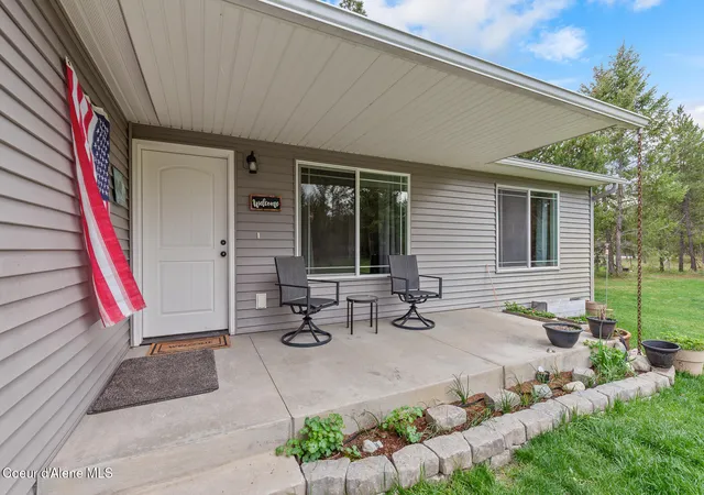 3rd image of 299 Cardinal Ln, Spirit Lake, ID 83869 | MLS# 26-3955