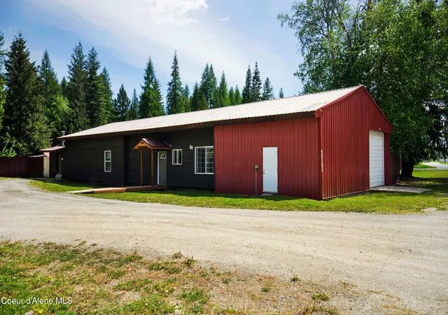 Photo 3 of Multi family home for sale at 41 Pinecone Rd, Sandpoint, ID 83864 | MLS# 26-1787 | Listing updated on 2026-07-23