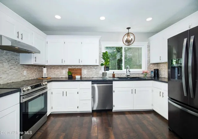 Photo 3 of Multi family home for sale at 41 Pinecone Rd, Sandpoint, ID 83864 | MLS# 26-1787 | Listing updated on 2026-07-23