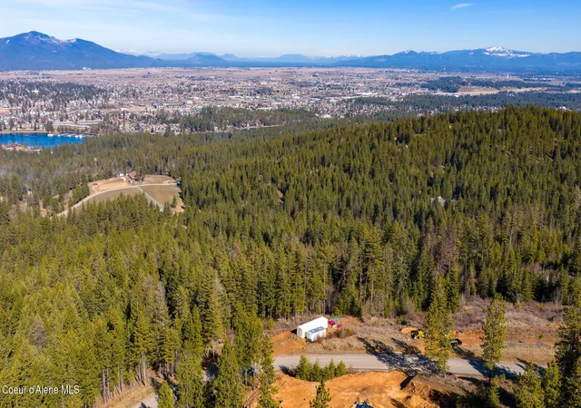 16th image of 900 S Sereneview Dr, Post Falls, ID 83854 | MLS# 26-1823
