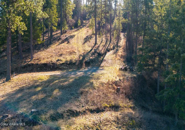 2nd image of 900 S Sereneview Dr, Post Falls, ID 83854 | MLS# 26-1823