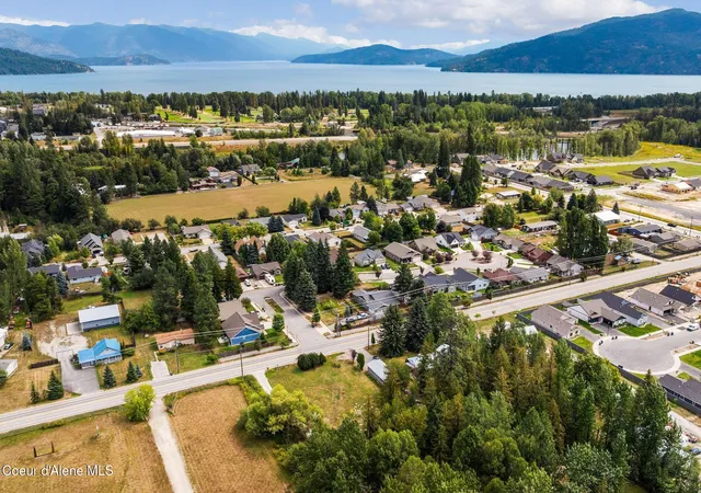 Homes for sale in Sandpoint, ID | 2413 N Boyer Ave, Sandpoint, ID 83864 | MLS# 26-1917