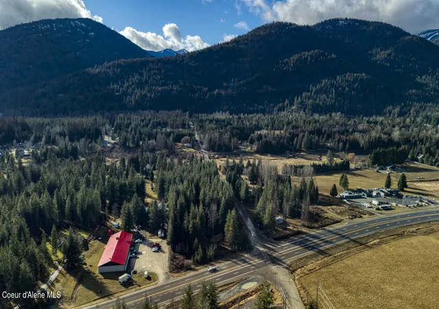 Homes for sale in Sandpoint, ID | 64 W Bronx Rd, Sandpoint, ID 83864 | MLS# 26-2482