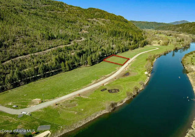 Homes for sale in St. Maries, ID | 30 Horn Hooked Ln, St. Maries, ID 83861 | MLS# 26-2320