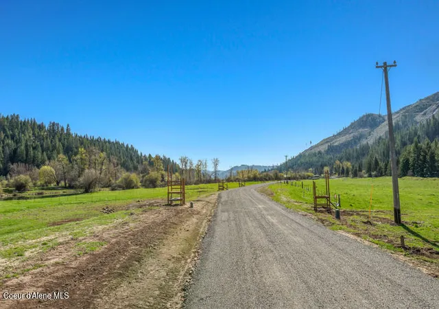 Homes for sale in St. Maries, ID | 31 Horn Hooked Ln, St. Maries, ID 83861 | MLS# 26-2366