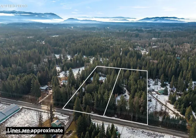 Photo 3 of Single family home for sale at 870 & 842 Samuels Rd, Sandpoint, ID 83864 | MLS# 26-2538 | Listing updated on 2026-08-25