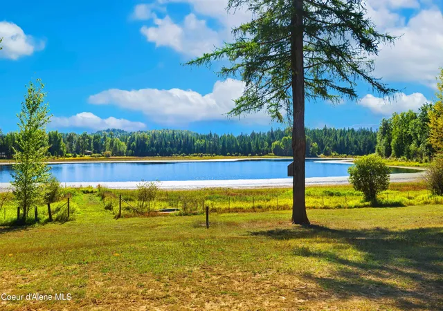 Photo 3 of Single family home for sale at 362 Winding Way, Sandpoint, ID 83864 | MLS# 26-2542 | Listing updated on 2026-06-12
