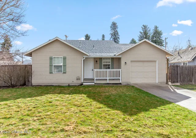 Homes for sale in Coeur D Alene, ID | 1814 N Medina St, Coeur D Alene, ID 83814 | MLS# 26-2683