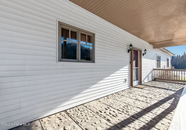 3rd image of 828 W Fork Eagle Creek Rd, Wallace, ID 83873 | MLS# 26-2764