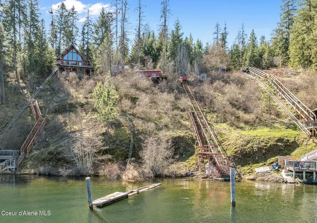 3rd image of 3797 E Bridgeview Dr, Harrison, ID 83833 | MLS# 26-2847