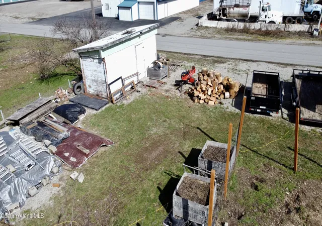 4th image of 704 W Yellowstone Ave, Osburn, ID 83849 | MLS# 26-2995