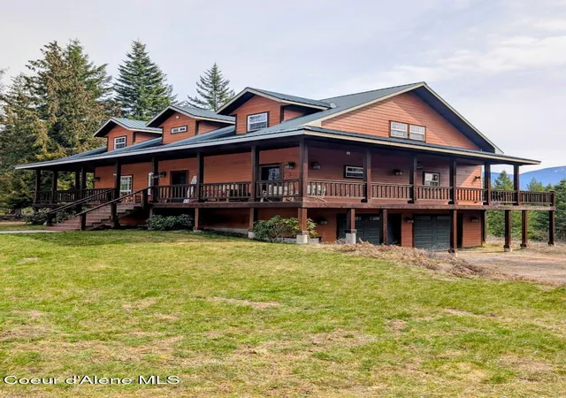 Homes for sale in Naples, ID | 845 Cougar Rd, Naples, ID 83847 | MLS# 26-2929