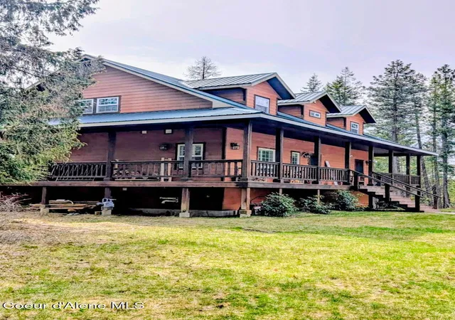 Homes for sale in Naples, ID | 845 Cougar Rd, Naples, ID 83847 | MLS# 26-2929