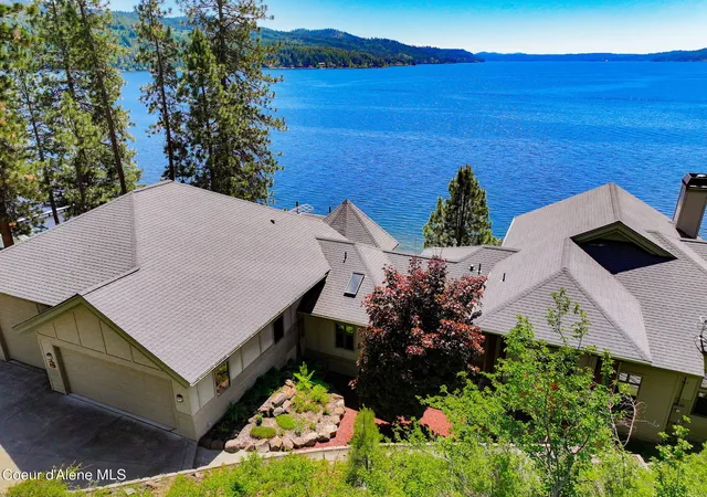 Homes for sale in Harrison, ID | 412 E Beachhouse Ln, Harrison, ID 83833 | MLS# 26-3094