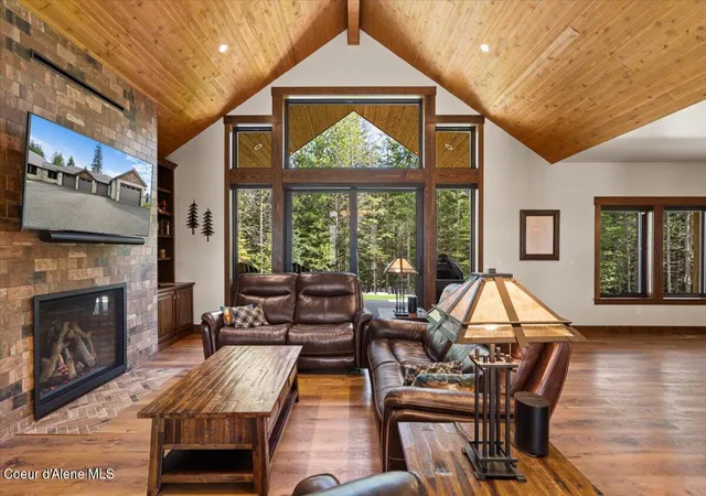 Photo 3 of Sale Pending at 3544 E Winray Dr, Hayden, ID 83835 | MLS# 26-3207 | Listing updated on 2026-09-24