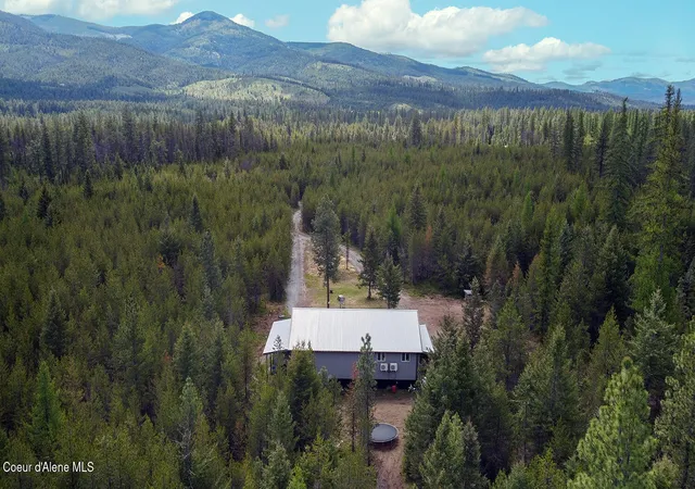 Photo 4 of Single family home for sale at 365 Jacks Pl, Oldtown, ID 83822 | MLS# 26-3442 | Listing updated on 2026-09-05