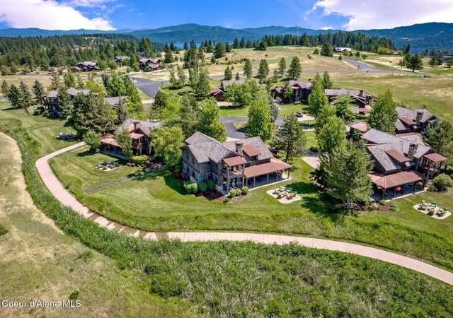 Photo 2 of Single family home for sale at 17033 S Citrine Dr, Coeur D Alene, ID 83814 | MLS# 26-3276 | Listing updated on 2026-05-08