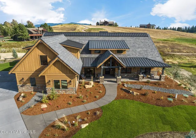 Photo 3 of Single family home for sale at 17056 S Lazurite Dr, Coeur D Alene, ID 83814 | MLS# 26-3362 | Listing updated on 2026-05-08