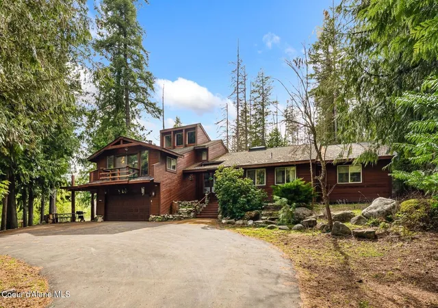 Photo 1 of Single family home for sale at 177 Hawkins Spur Rd, Sagle, ID 83860 | MLS# 26-3389 | Listing updated on 2026-05-08