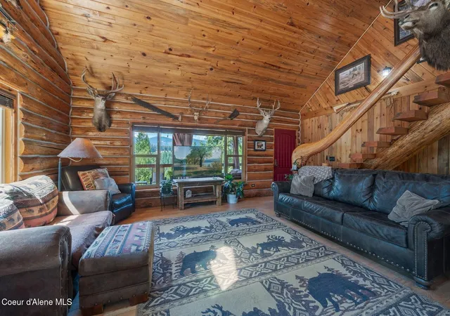 Homes for sale in Naples, ID | 124 Brown Creek Rd, Naples, ID 83847 | MLS# 26-3631