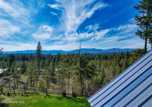 Photo 3 of Single family home for sale at 260 Rustic Ln, Bonners Ferry, ID 83805 | MLS# 26-3461 | Listing updated on 2026-06-22