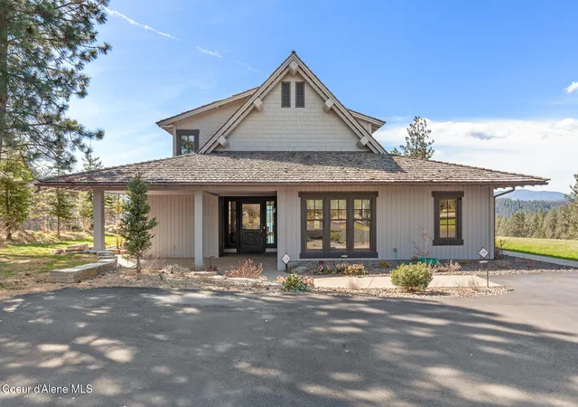 3rd image of 6007 S Grainger Ct, Harrison, ID 83833 | MLS# 26-3565